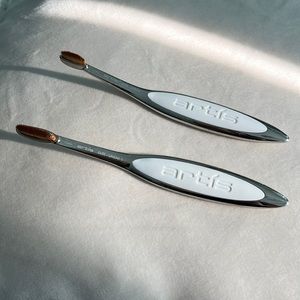 Artis Elite Mirror Linear Brush 1 and linear brush 3